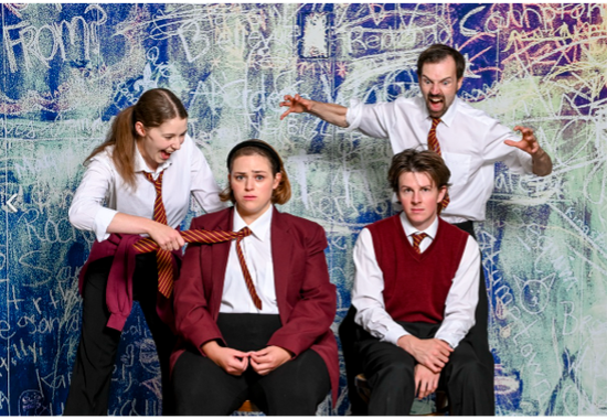A Lesson Beyond the Classroom  «White Horse Theatre» an der Sekundarschule Pratteln